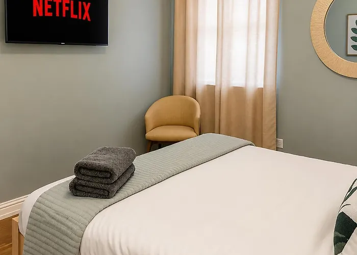 Bridgeport Sleeps 4